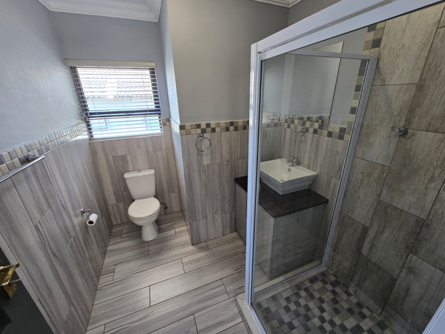 To Let 3 Bedroom Property for Rent in Melodie North West